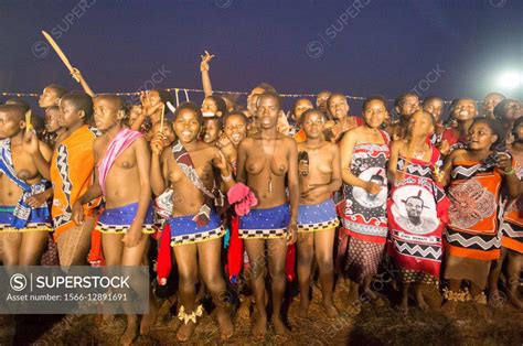 Ludzidzini Swaziland Africa Annual Umhlanga Or Reed Dance Ceremony In Which Up To 100 000