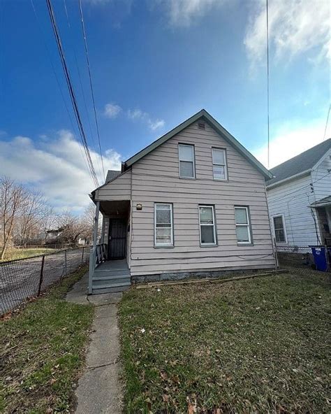 3301 W 58th St Cleveland Oh 44102 Mls 4431419 Zillow