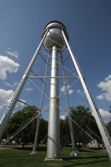 Independence Iowa Water Tower Colin Burnett Flickr