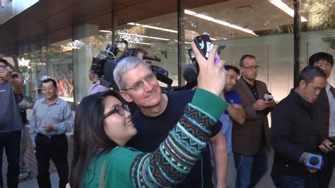 Apple Granted Patent For Virtual Group Selfies Techcentral Ie