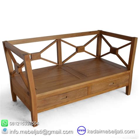 Tak hanya kursi tamu, tempat tidur atau lemari pakaian, sofa pun bisa di produsi dengan menggunakan kayu jati. sofa kayu jati minimalis 2 dudukan KKS 026, harga termasuk ...