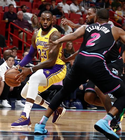 Miami Feat Lebron James Scores 51 Points As Lakers Roll Past Heat