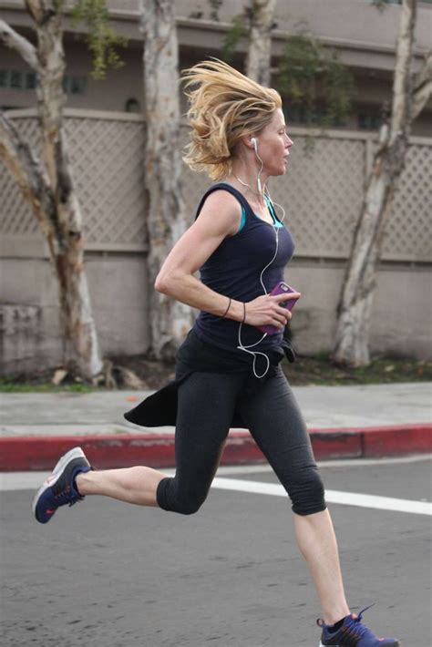 Julie Bowen In Tights Jogging In Sherman Oaks 16 Gotceleb