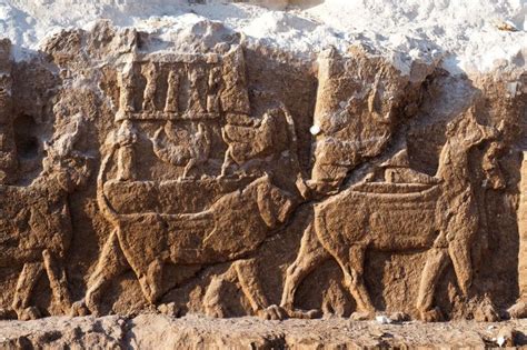 Extremely Rare Assyrian Carvings Discovered In Iraq Archaeology