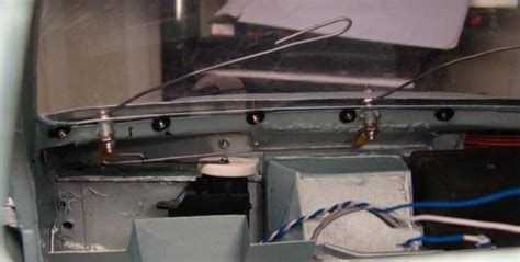 This time, we try to survey ne. ada betol ka ?: Kereta kawalan jauh buatan sendiri