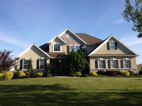 Having completed custom projects in all imaginable shapes, sizes, and styles, the jacob's level of quality and attention to detail is apparent in all. Custom Homes | Dombach Builders