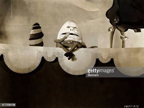 Humpty Dumpty Sat On A Wall Photos And Premium High Res Pictures Getty Images