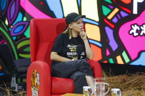 Mąż aktorki związał swoją ścieżkę zawodową z branżą filmową. Joanna Kulig o łączeniu macierzyństwa z pracą. "Bycie ...