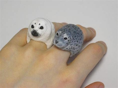 These Cute Animal Rings Hug Your Fingers