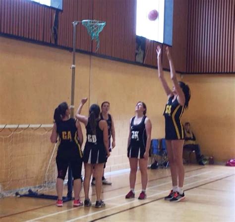 jessica p playing netball by zaratustraelsabio tall girl tall people tall women