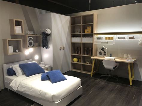 It came with all of the hardware needed for installation for smaller bedrooms, this mirrored wall shelf offers a two in one, minimizing wall space. Clever Ways To Integrate Bedroom Shelves Into Your Next ...
