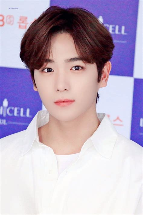 He debuted as a lead vocalist, a lead dancer, and a visual of the boyz. hyunjae THE BOYZ | 191122