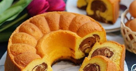 Bolu marmer bisa jadi cmailan pelepas rindu kampung halaman di sela work from home (wfh) loh. Resep Marmer Cake by@herlin.lay Bahan: - 6 btr kuning ...