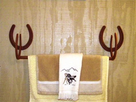 Horseshoes Made Into Towel Rack Hubby Made It For Me Towel Rack