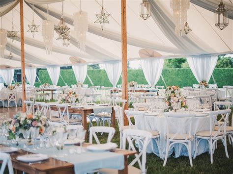The elegant casual wedding is a thing of great beauty. sette 4 in 2020 | Outdoor wedding, Tent reception, Wedding ...