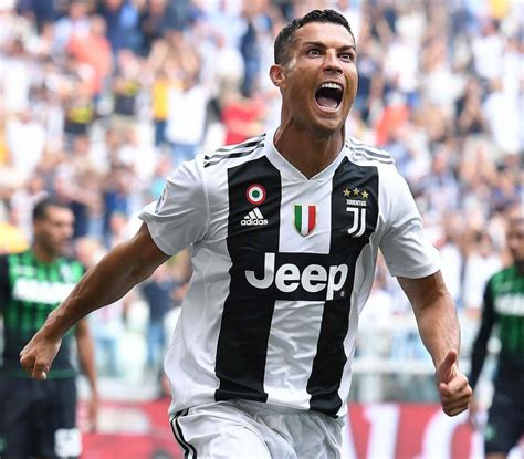 Cristiano Ronaldo Anota Su Primer Gol Oficial Con El Juventus El