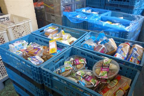 Shelters and soup kitchens may also get much of their food from a central food bank. Food donation should be the norm, industry says - EURACTIV.com