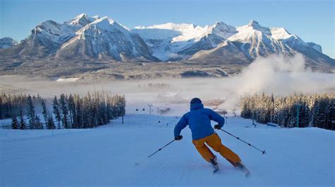 Lake Louise Named The Best Canadian Ski Resort For The 2nd Year In A