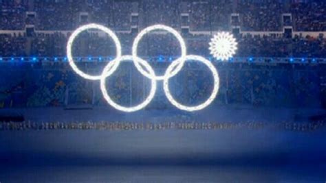 Malfunction Sochi Olympics Opening Ceremony As One Of Olympic Rings Doesn T Open Breaking911