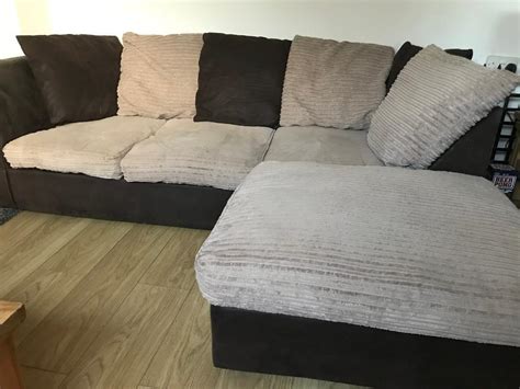 Nice Cosy Corner Sofa Able To Deliver In Southampton Hampshire