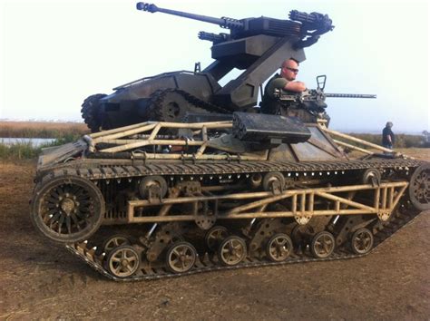 Marine corps in various operations, the gladiator tactical unmanned ground vehicle looks like a small tank, and can be outfitted with various modular tools and armaments. 24 best images about Ripsaw EV2 on Pinterest | Models ...
