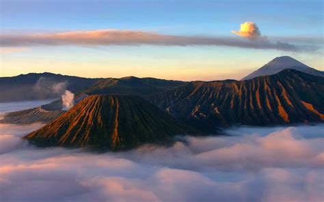 2880x1800 Mount Bromo Cloudy Volcano Macbook Pro Retina Wallpaper Hd