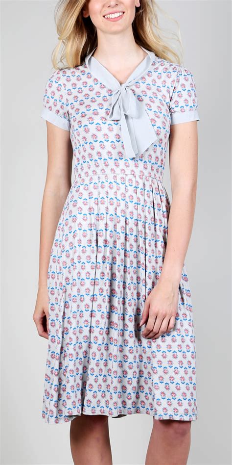 Summer Dresses To Love On Zulily Now Fit Flare Dress Flare Dress