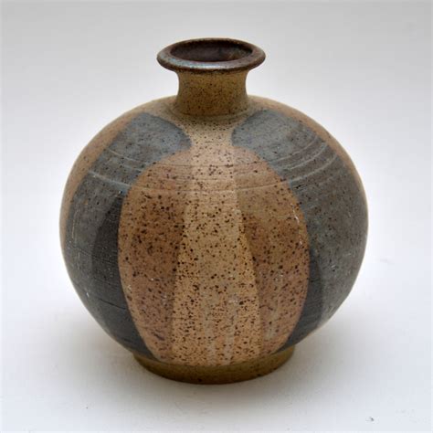 Vintage Charles Counts Studio Pottery Vase - Retrospective Interiors ...