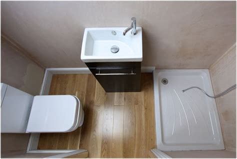 With creative small bathroom remodel ideas, even the tiniest washroom can be as comfortable as a lounge. 2nd Bathroom idea - it will be super small probably this ...