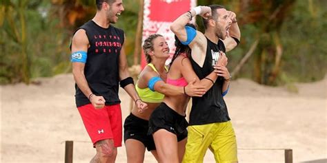 Η siver week του masterchef 4 συνεχίζεται με την ομάδα του λεωνίδα κουτσόπουλου να μένει με 2 μόνο παίκτες, τον σταυρή και τον δημήτρη, η ομάδα του πάνου. Survivor-διαρροή: Οριστικό αυτή η ομάδα κερδίζει τον αγώνα ...