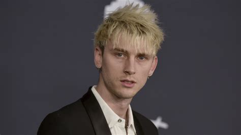 Today, he is wildly successful in the industry, and is one of the most looked up to rappers in the game. Machine Gun Kelly's Measurements: Height, Weight and More ...