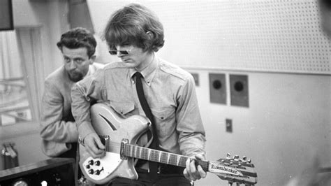Roger Mcguinn And His Legendary Rickenbacker 12 String Electric Guitar Ultimate Guitar