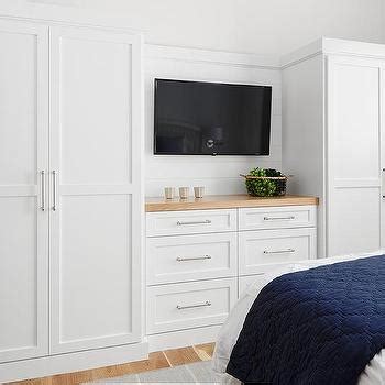 These hanging bedroom cabinets are incredibly efficient in conserving space. Bedroom Built In Cabinets Design Ideas