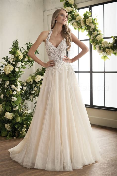 T202008 Illusion Bodice V Neck Lace Bridal Gown Wedding Dress With