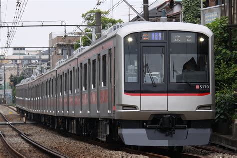 Последние твиты от 横山結衣 (@_yokoyuichan_). 佐野次郎の電車図鑑: 東横線5050系〈5170F〉