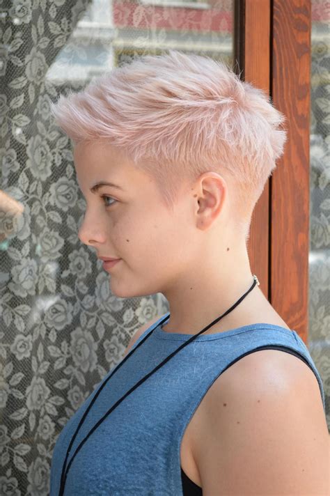 pink pixie | Super short hair, Buzzed hair women, Thin hair cuts