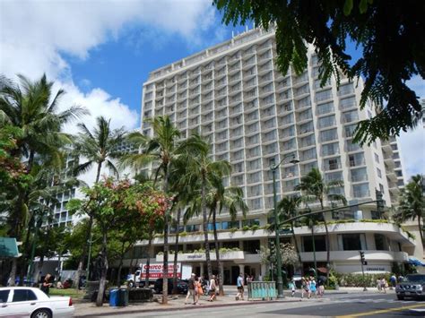 Ohana West Hotel With Images Hawaii Hotels Oahu Ohana