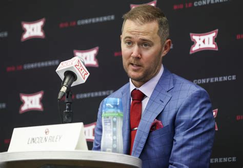 Usc Expected To Name Lincoln Riley As Next Head Coach