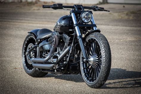 Harley Davidson Softail “breakout” By Ricks Motorcycles Harley