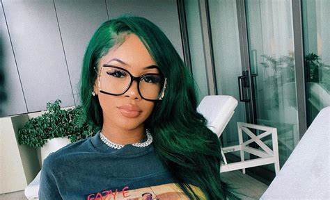 The tap in rapper had twitter users scratching their head after she wrote on jan. Saweetie's Mother Was A Smoking Hot Video Vixen In Nelly ...