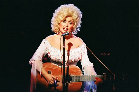 Dolly Parton on the 'Bad Time' She Went Through in the ...
