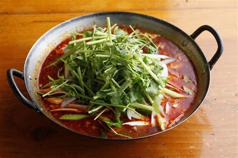 The site owner hides the web page description. 表参道で美味しい鍋を食べるなら♪おすすめ5選! | aumoアウモ