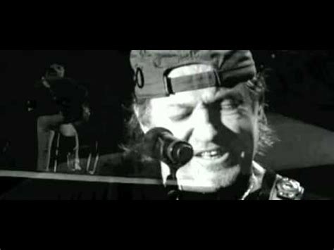 I miei fan hanno tutti un vasco rossi incorporato. Vasco Rossi - Ogni Volta - YouTube