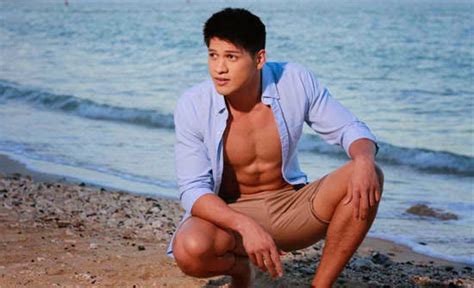 Hot And Shirtless Vin Abrenica Discreet Magazine