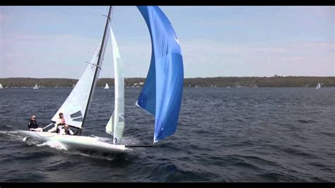It has a fractional sloop rig with tapered or untapered aluminum or wooden spars. Melges E-Scow Spring Regatta 2014 - YouTube