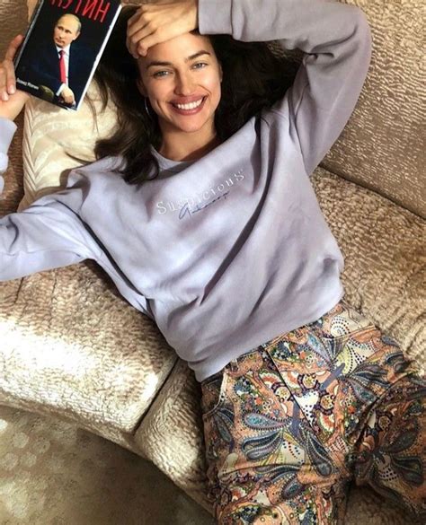 Irina Shayk Staying Home In 2020 Irina Shayk Fashion Star Fashion