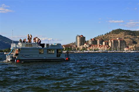 The city encompasses several distinct neighbourhoods, including casa loma, gellatly, glenrosa, lakeview heights, shannon lake, smith creek, rose valley, westbank. Kelowna, British Columbia - SkyscraperPage Forum