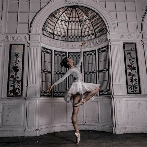 Ballet Uploaded By 𝗔𝗿𝗶𝗮𝗱𝗻𝗮 𝗩𝗲𝗹𝗮𝘀𝗾𝘂𝗲𝘇 On We Heart It Dance Photos Dance