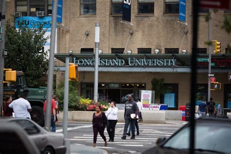 Liu Brooklyn Locks Out Professors Amid Contract Dispute The New