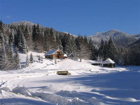 Peisaje De Iarna Din Maramures Craciunul In Maramures